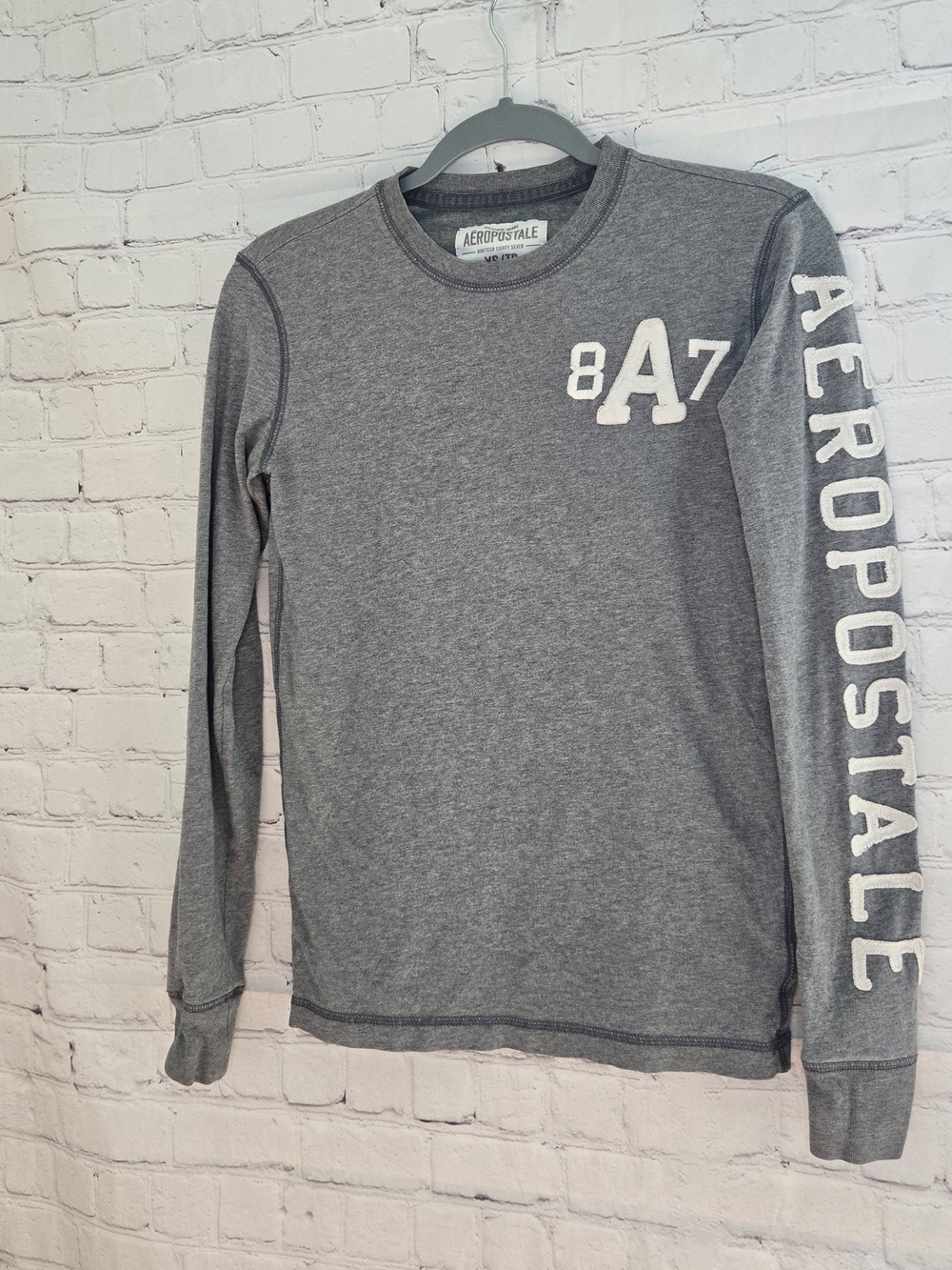 Y2K‎ Aeropostale Logo Long Sleeve Shirt Men’s Size XS Skater Grunge Preppy Gray